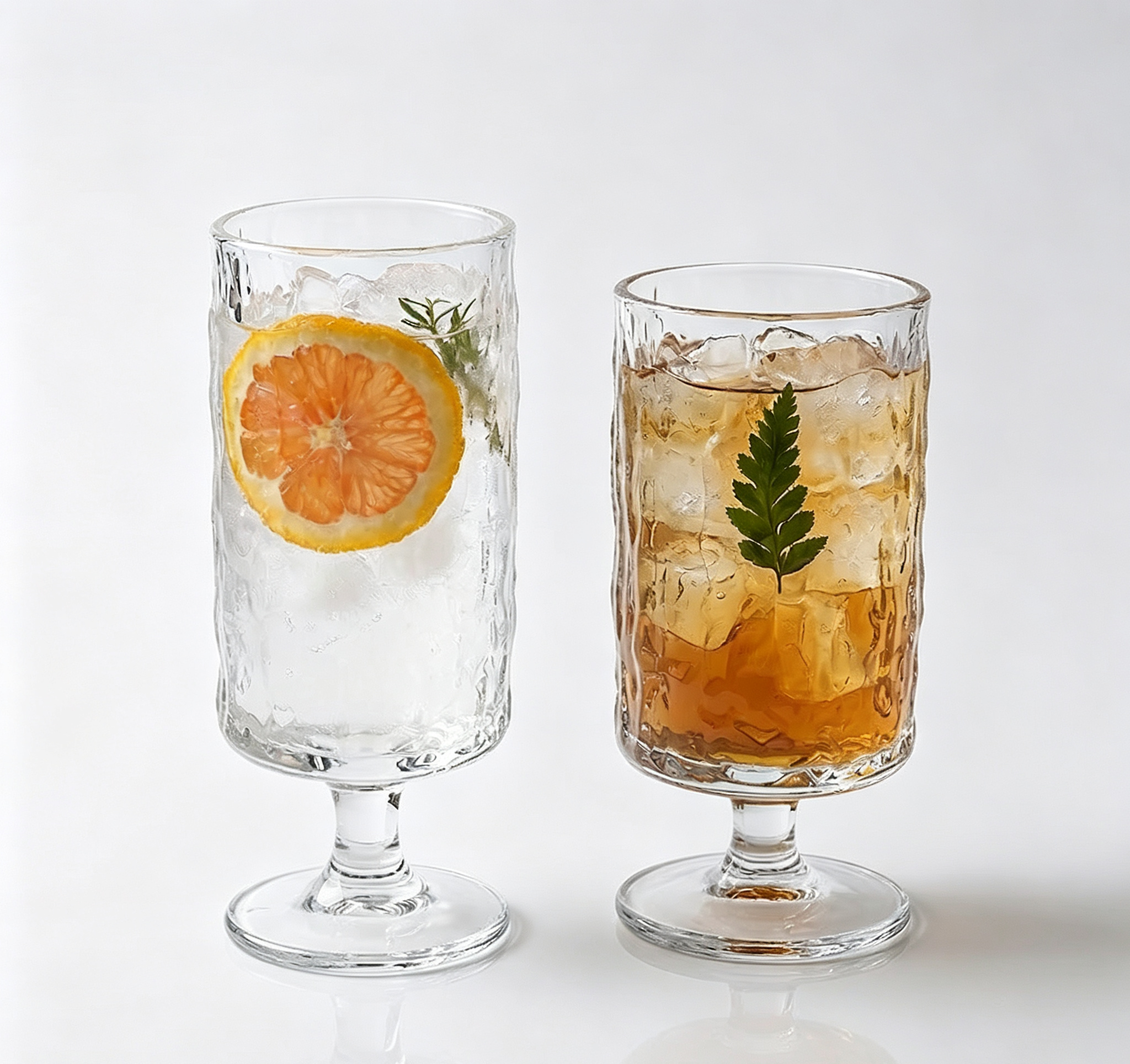 Ins-Style Ice Pattern Embossed Footed Glass, Commercial Cafe Cup for Cold Brew Beverages